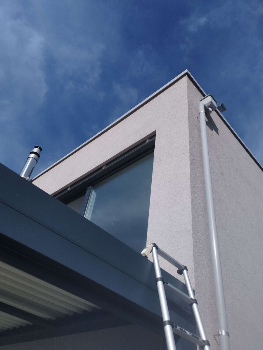 Bee nest at the house remove