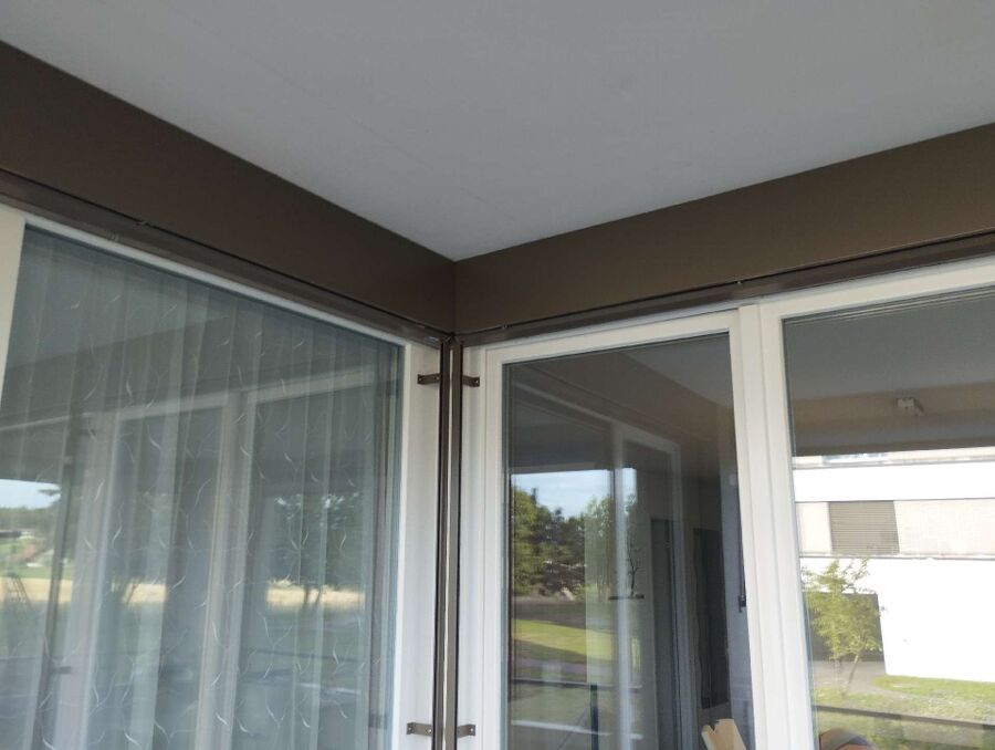 Bee nest at the house remove