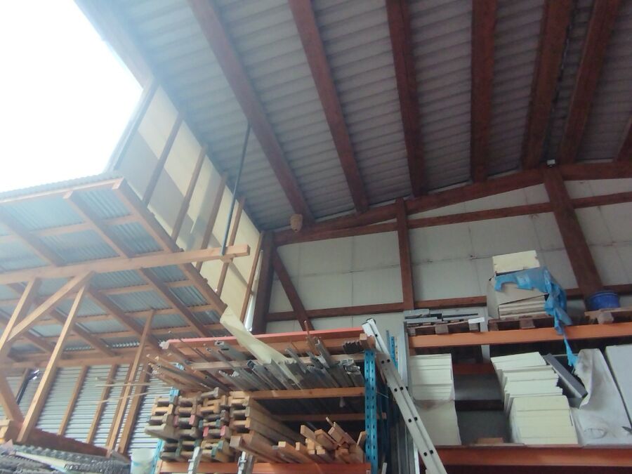 Bee nest at the house remove