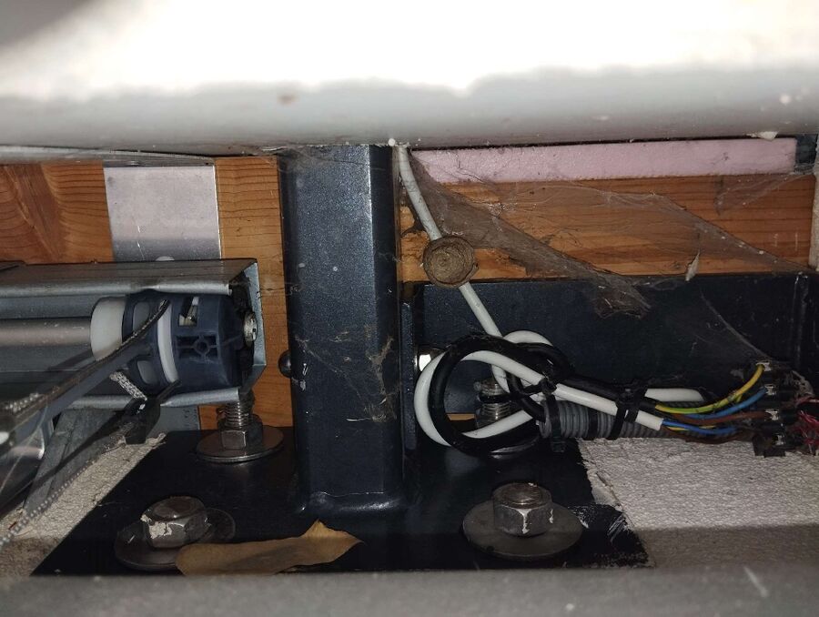 Bee nest at the house remove