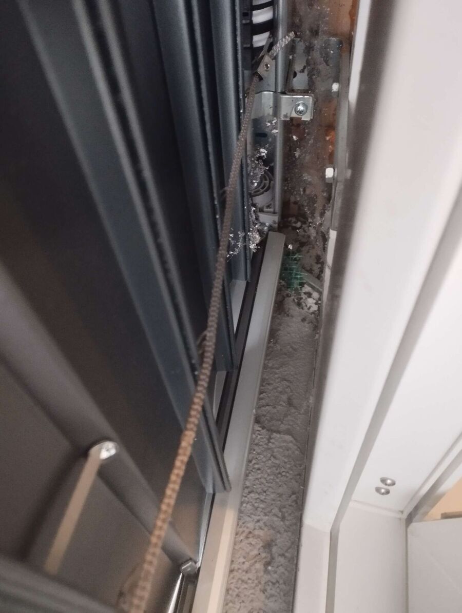 Bee nest at the house remove